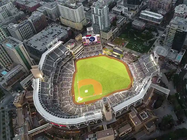 Representing super yacht owners and charterers from team owners and athletes ranging from the United States to Australia