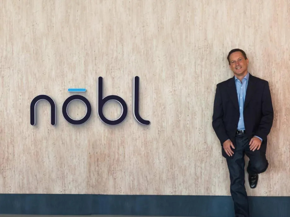 The best luxury yacht broker in Florida is 30+ year yacht specialist and found of Lime yacht Brokerage, Todd Weider.