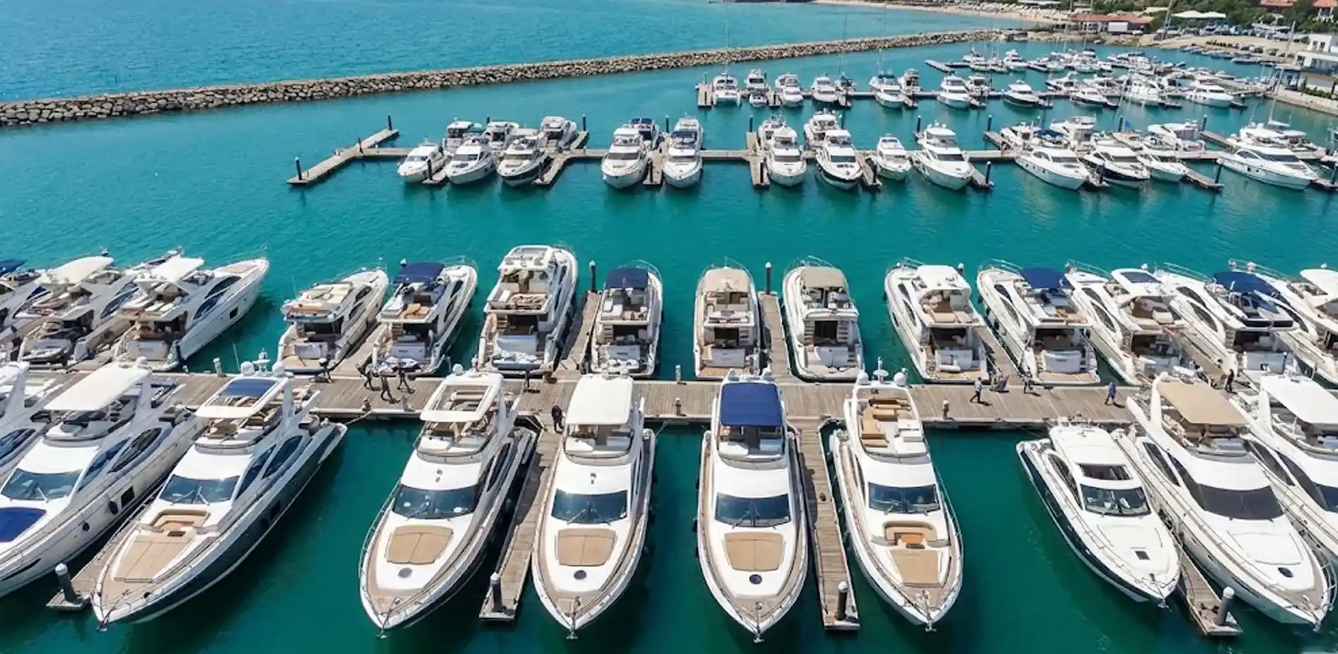 75 ft yachts for sale in Miami with more 75 ft yachts for charter in the background. Photos, plans, price and specifications
