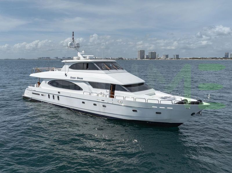 White Ossum Dream yacht for charter and price, located in Caribbean; Bahamas offered for rent by LIME Yachts and Brokerage located in Fort Lauderdale Florida.