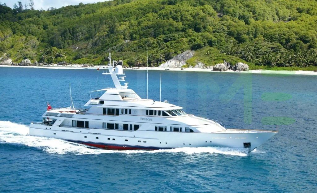 White Teleost yacht - 2025 guide with the owner of the world's 1328th largest yacht, the 135th largest yacht built by superyacht builder Feadship, based in Netherlands.