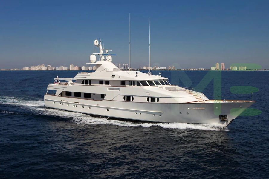 White BG yacht for charter and price, located in Bermuda; Caribbean; Antigua; Bahamas; Cuba; Saint Martin; St Barts offered for rent by LIME Yachts and Brokerage located in Fort Lauderdale Florida.