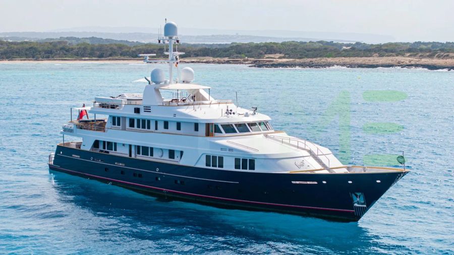 White Solinda yacht for charter and price, located in Mediterranean; Croatia; France; Greece; Italy; Monaco; Montenegro; Turkey offered for rent by LIME Yachts and Brokerage located in Fort Lauderdale Florida.