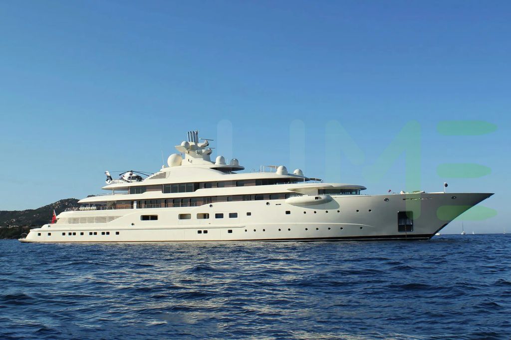 White Al Raya yacht - 2025 guide with the owner of the world's 81st largest yacht, the 35th largest yacht built by superyacht builder Lürssen, based in Germany.