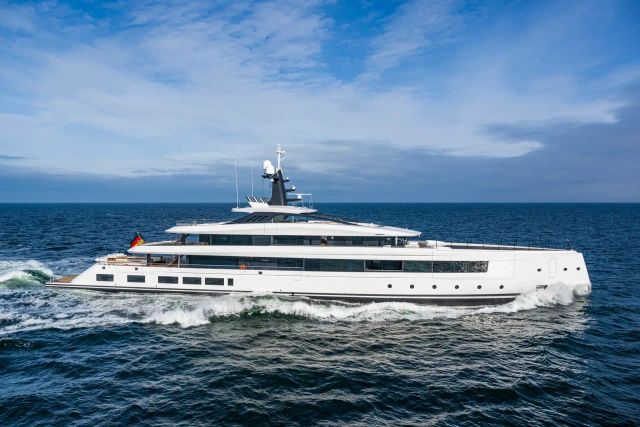 Haven Yacht one of twelve luxury yachts off market