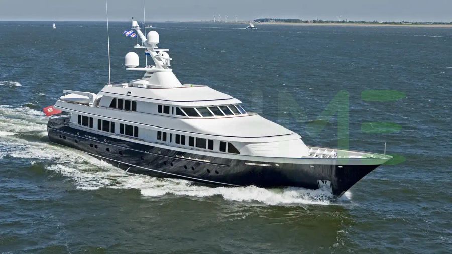 White Aurora yacht - 2025 guide with the owner of the world's 1086th largest yacht, the 126th largest yacht built by superyacht builder Feadship, based in Netherlands.
