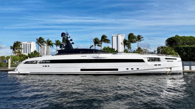 Franklie Yacht one of twelve luxury yachts for sale