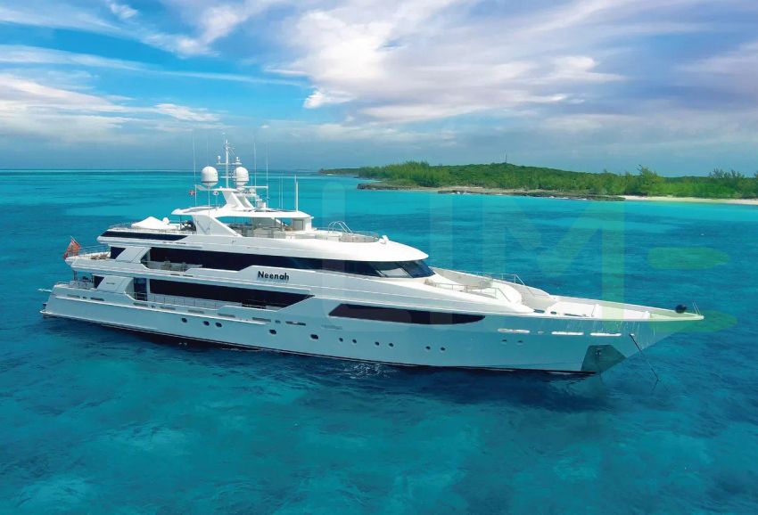White Neenah yacht for sale and price, showing the details and features of the interior and exterior available for purchase from LIME Yachts and Brokerage located in Fort Lauderdale Florida.