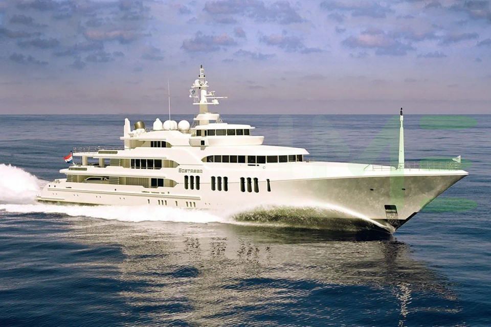 White Ecstasea yacht - 281' (85m) Feadship offered by LIME Yachts and Brokerage of Ft Lauderdale, Florida.