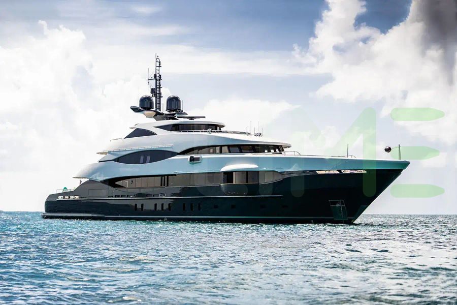 White South yacht - 2025 guide with the owner of the world's 799th largest yacht, the 10th largest yacht built by superyacht builder Heesen, based in Netherlands.