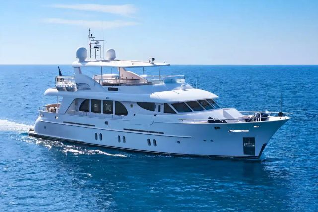 Aysha Yacht one of twelve luxury yachts for sale