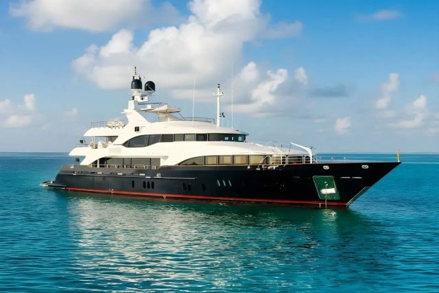 Seascape V yacht, a 145 ft Benetti luxury superyacht underway, 44.2 meters, built in 2005.
