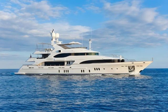 Everblue yacht, a 143 ft Benetti luxury superyacht underway, 43.6 meters, built in 2009, 2018.