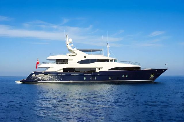 Grande Amore yacht, a 145 ft Benetti luxury superyacht underway, 44.2 meters, built in 2006, 2020.