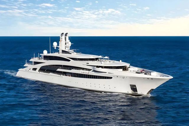 I Dynasty Yacht one of twelve luxury yachts for sale