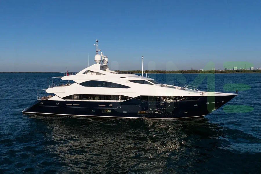 White Acacia yacht - 2025 guide with the owner of the world's 2565th largest yacht, the 34th largest yacht built by superyacht builder Sunseeker, based in United Kingdom.