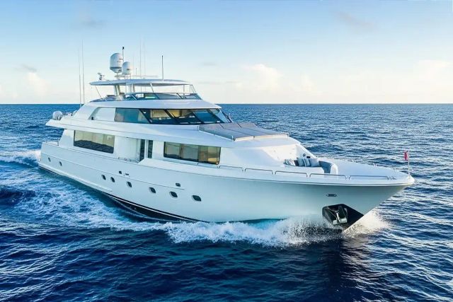Kemosabe 111 ft yacht (34m) Westport for charter/rental. Cost, plans, interior. One of twelve best luxury yachts.
