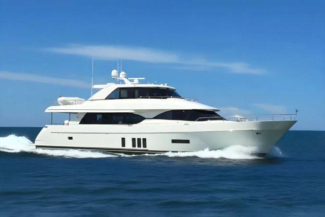 Gusto II 92 ft yacht (28m) Ocean Alexander yachts off market. The best new and used boats. One of twelve superyachts.