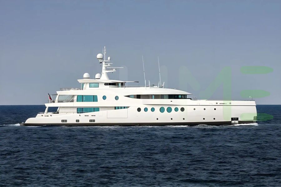 White Madame Kate yacht - 2025 guide with the owner of the world's 515th largest yacht, the 25th largest yacht built by superyacht builder Amels, based in Netherlands.