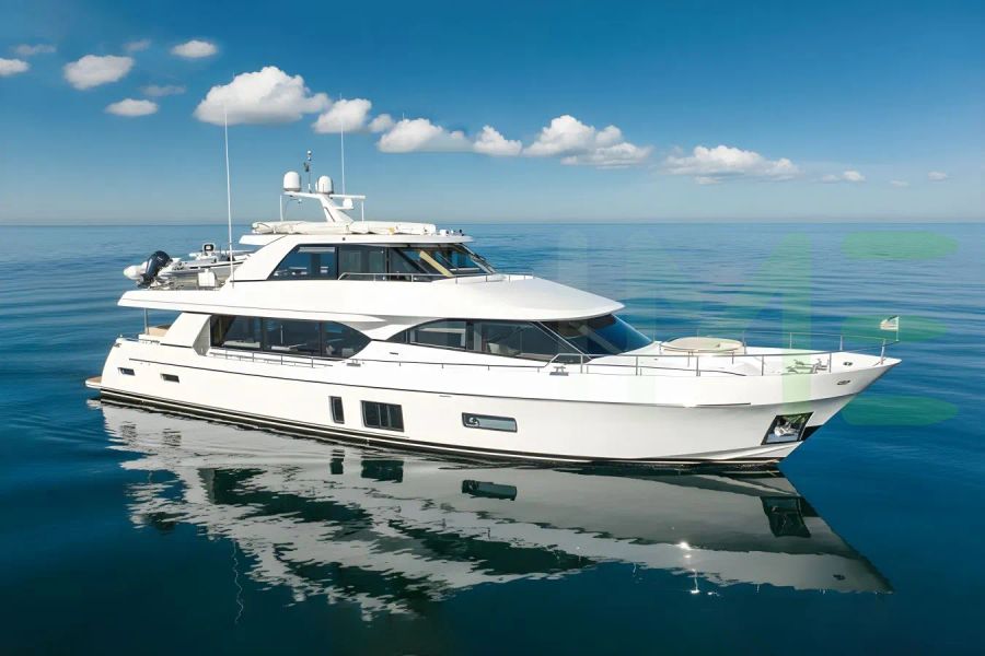 White Bella Lisa yacht - 100' (30m) Ocean Alexander offered by LIME Yachts and Brokerage of Ft Lauderdale, Florida.