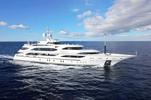 Adora 201 ft yacht (62m) Benetti yachts off market. The best new and used boats. One of twelve superyachts.