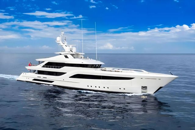 Somnium Yacht one of twelve luxury yachts for sale