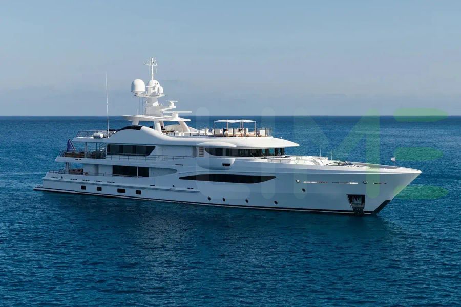 White Halo yacht - 2025 guide with the owner of the world's 799th largest yacht, the 53rd largest yacht built by superyacht builder Amels, based in Netherlands.