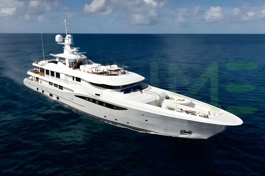 White Astra yacht - 2025 guide with the owner of the world's 848th largest yacht, the 68th largest yacht built by superyacht builder Amels, based in Netherlands.