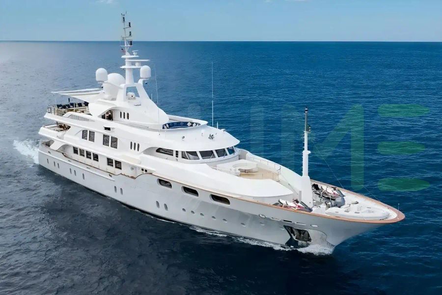 White Starfire yacht for charter and price, located in Mediterranean; Croatia; France; Greece; Italy; Monaco; Montenegro; Caribbean; Bahamas offered for rent by LIME Yachts and Brokerage located in Fort Lauderdale Florida.