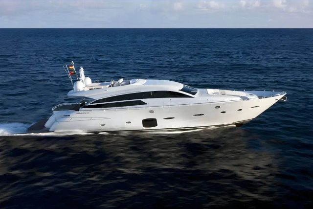 Super Veloce Yacht one of twelve luxury yachts off market