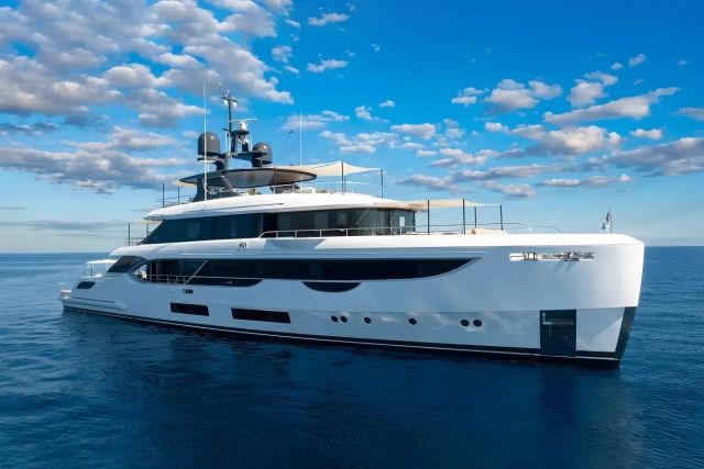 Maverick yacht, a 133 ft Benetti luxury superyacht underway, 40.79 meters, built in 2023.