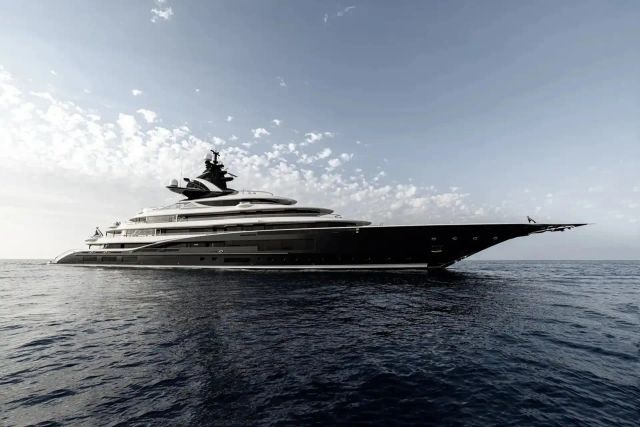 Kismet Yacht one of twelve luxury yachts for charter