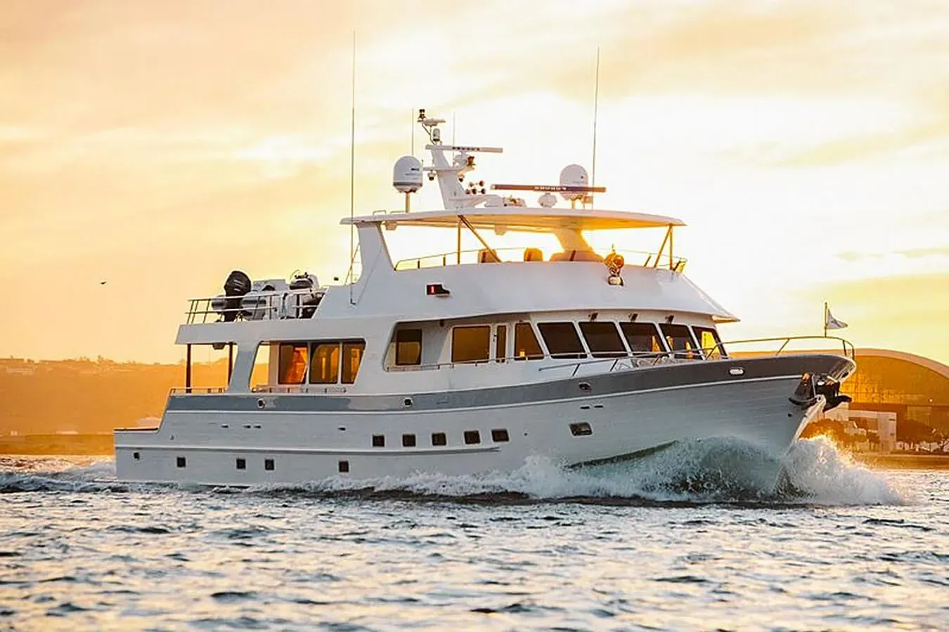 44 North yacht, a 88 ft Outer Reef luxury superyacht underway, 26.82 meters, built in 2015.