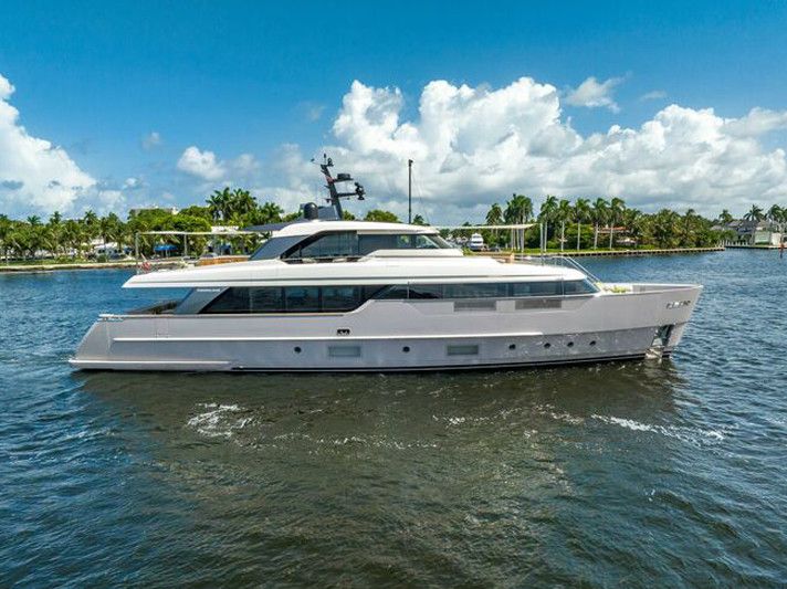 Adios yacht, a 95 ft Sanlorenzo luxury superyacht underway, 28.95 meters, built in 2022.