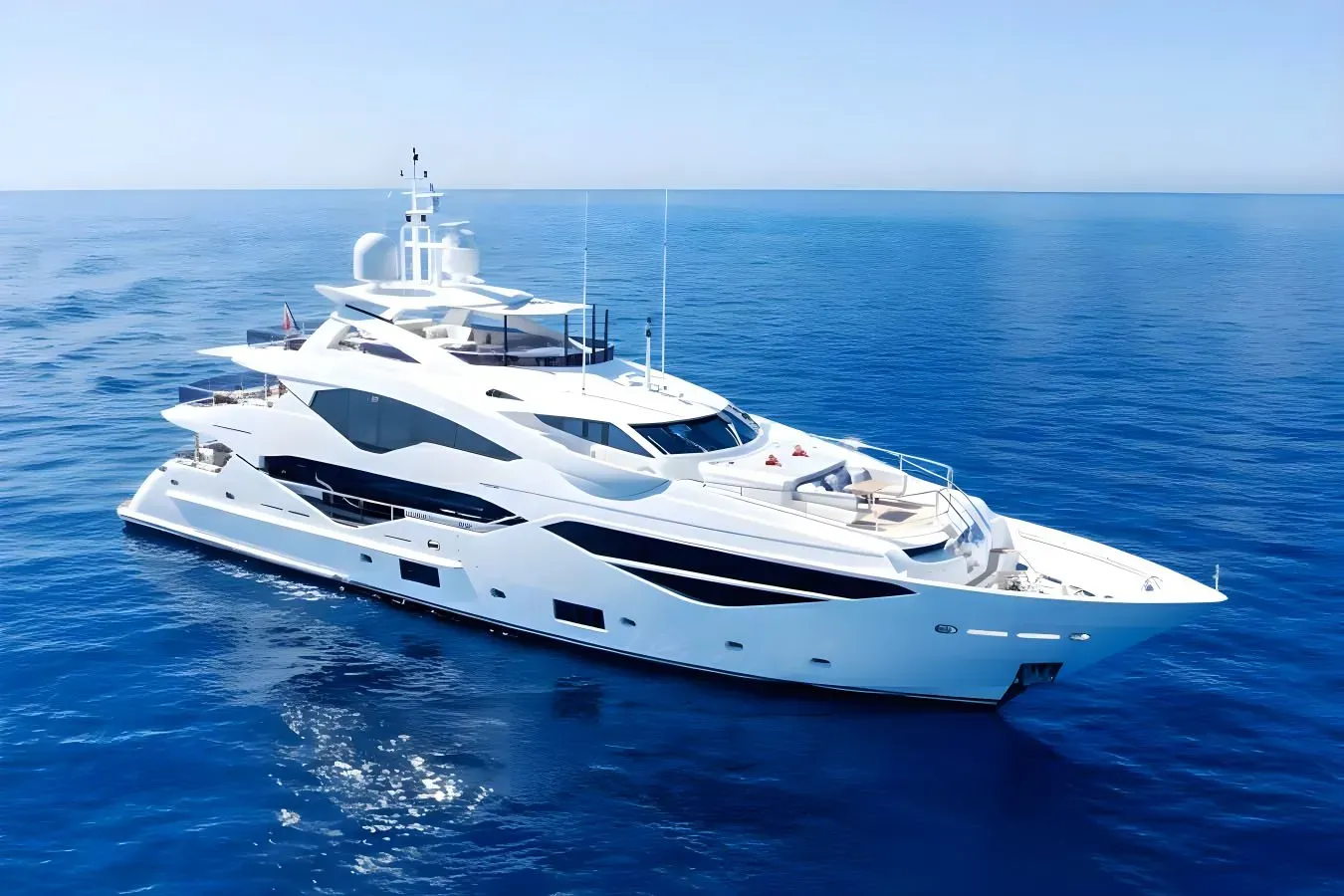 Aladdin yacht, a 131 ft Sunseeker luxury superyacht underway, 40.05 meters, built in 2017.