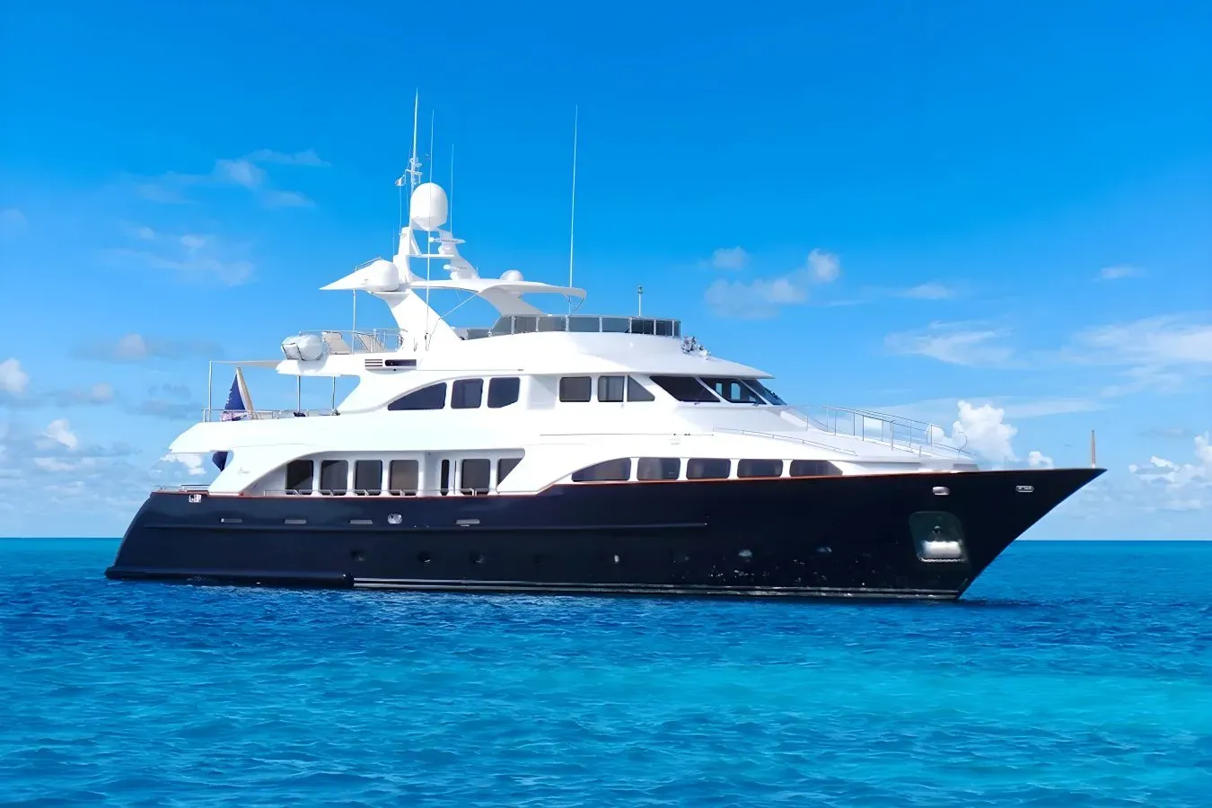 Albatross yacht, a 115 ft Benetti Yachts luxury superyacht underway, 35.05 meters, built in 2004, 2017.