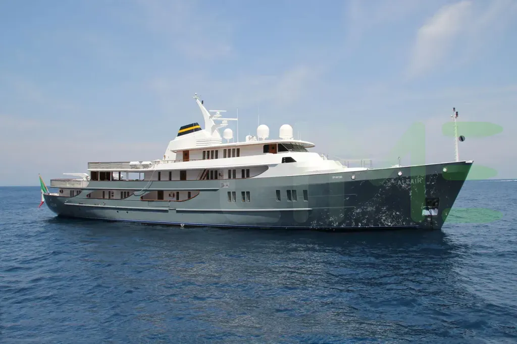 White Altair III yacht - 2026 guide with the owner of the world's 669th largest yacht, the 51st largest yacht built by superyacht builder Amels, based in Netherlands.