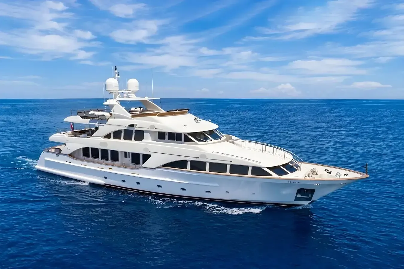 Andiamo yacht, a 120 ft Benetti luxury superyacht underway, 36.6 meters, built in 2006, 2017.