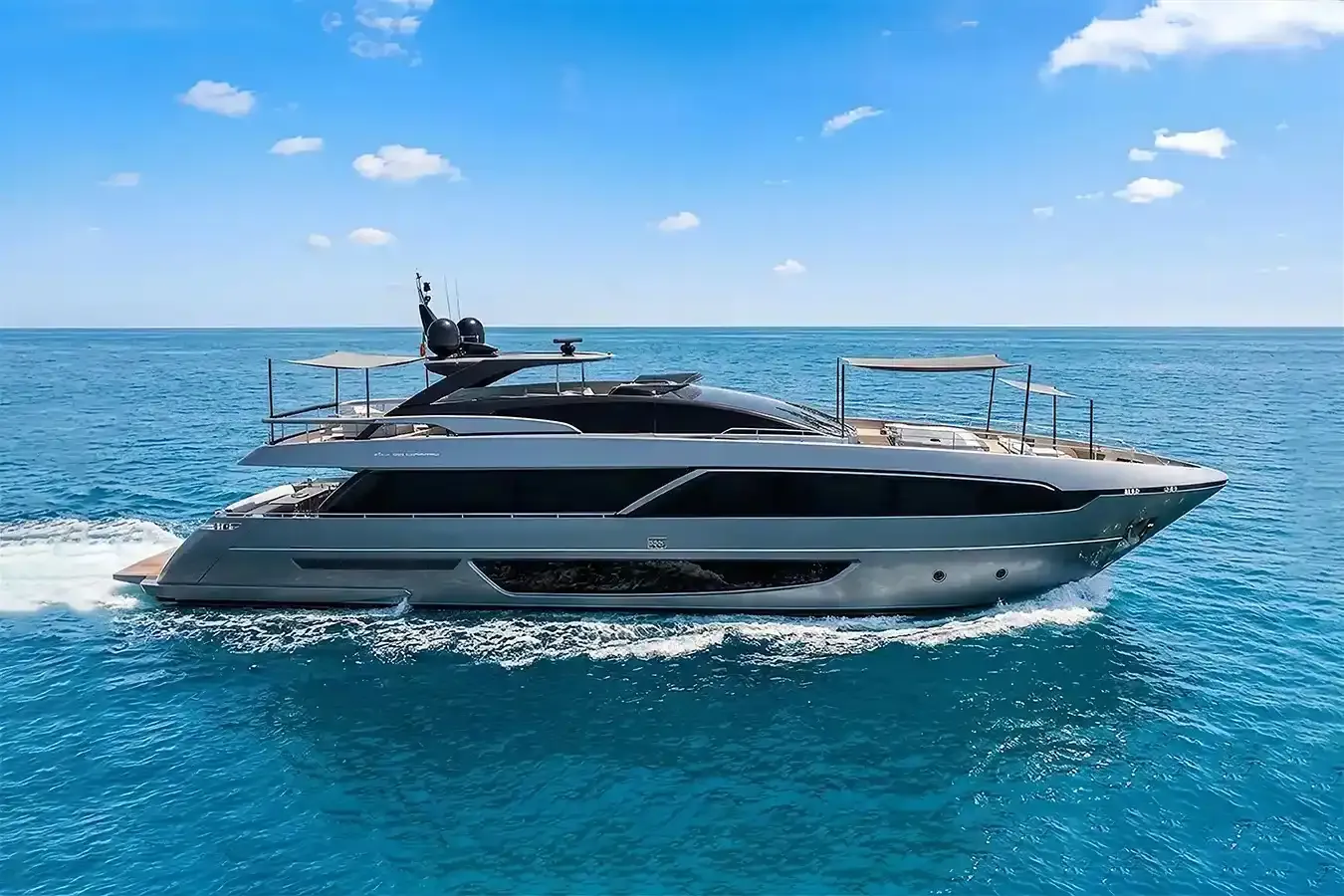 Ariyas yacht, a 98 ft Riva luxury superyacht underway, 29.9 meters, built in 2018.