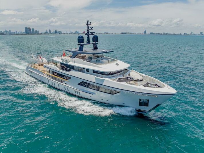 Arrow yacht, a 154 ft Sanlorenzo luxury superyacht underway, 47 meters, built in 2022.