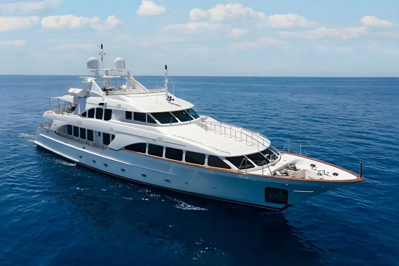 Aura yacht, a 120 ft Benetti luxury superyacht underway, 36.6 meters, built in 2006, 2018.