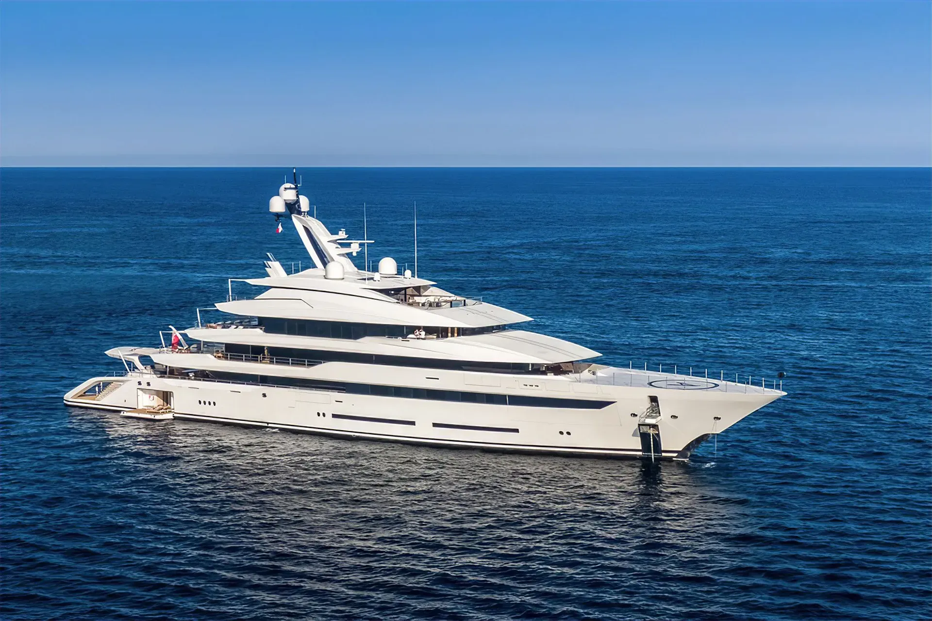 Avantage yacht, a 285 ft Lürssen luxury superyacht underway, 87 meters, built in 2020.