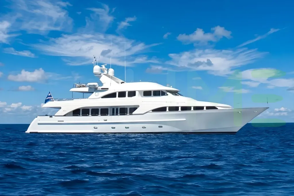White Bacchus yacht - 114' (34m) Benetti Yachts offered by LIME Yachts and Brokerage of Ft Lauderdale, Florida.