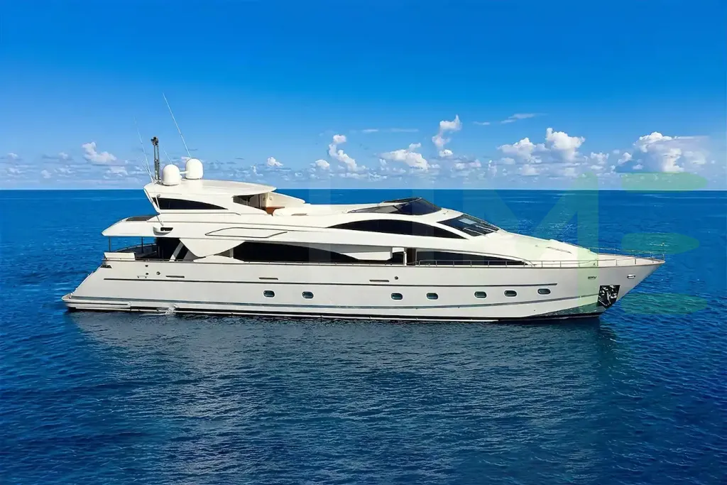 White Basma yacht - 2026 guide with the owner of the world's 3906th largest yacht, the 17th largest yacht built by superyacht builder Riva, based in Italy.