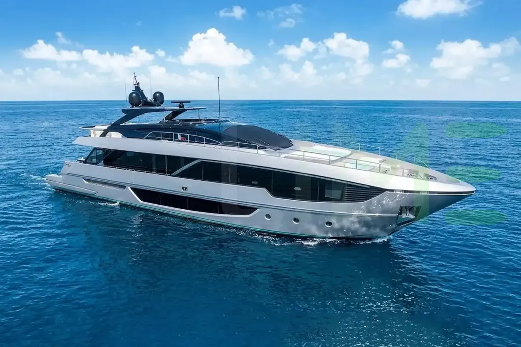 White Beso yacht - 2026 guide with the owner of the world's 6914th largest yacht, the 70th largest yacht built by superyacht builder Riva, based in Italy.