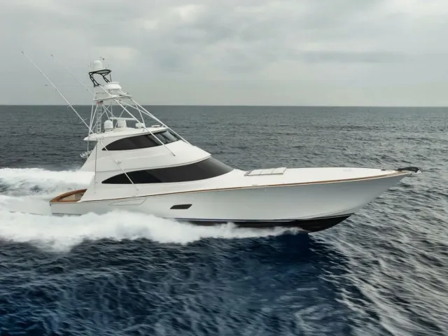 C-Hunter yacht, a 80 ft Viking luxury superyacht underway, 24.54 meters, built in 2018.