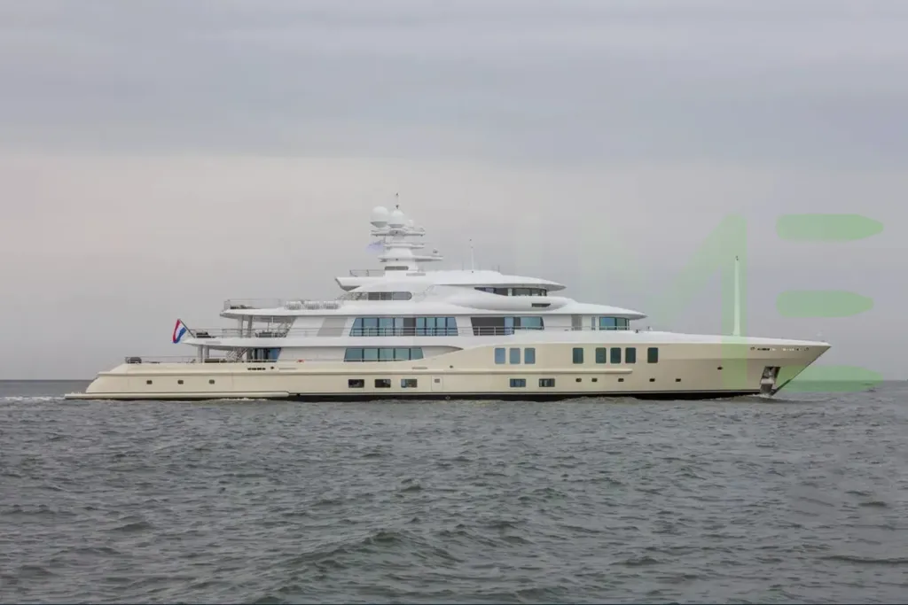White Casino Royale yacht - 2026 guide with the owner of the world's 298th largest yacht, the 11th largest yacht built by superyacht builder Amels, based in Netherlands.