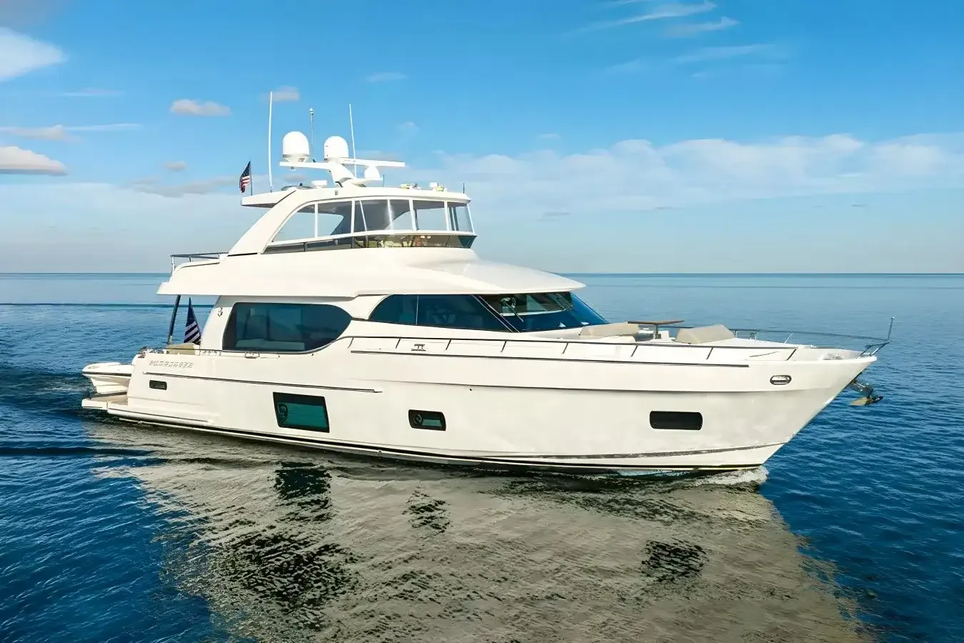 Clarity yacht, a 85 ft Ocean Alexander luxury superyacht underway, 25.91 meters, built in 2017.