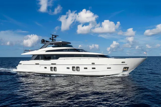 Cobana yacht, a 95 ft Sanlorenzo luxury superyacht underway, 28.96 meters, built in 2018.