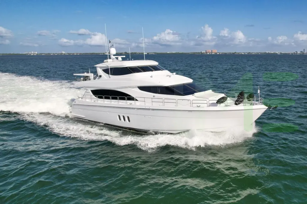 White Consuelo yacht - 2026 guide with the owner of the world's 12699th largest yacht, the 126th largest yacht built by superyacht builder Hatteras, based in United States.